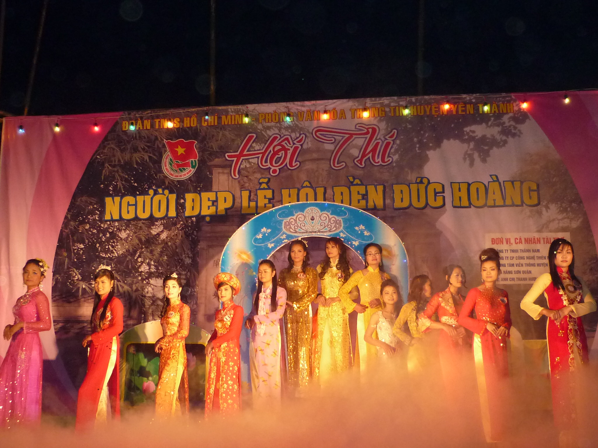 nguoi-dep-le-hoi-Den-Duc-Hoang