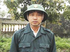 mỏ đá lèn cờ