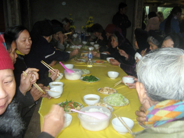 le_an_vi__nhap_tuong_va_cau_an_tai_chua_tanh_1