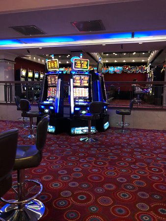 play Dwarfs Gone Wild Rtp slot online